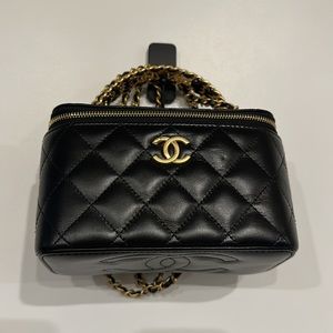 🖤🤍Chanel bag!🤍🖤